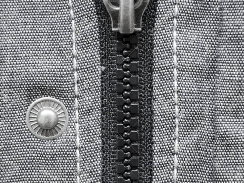 műanyag cipzár fekete